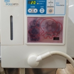微酸性電解水生成装置（ポラリエット）